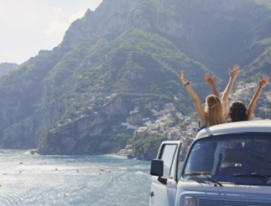 Lưu ý khi thuê xe ô tô vào mùa du lịch cao điểm